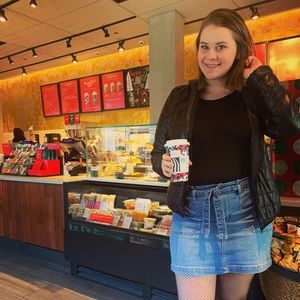 Meet your Posher, Kayla